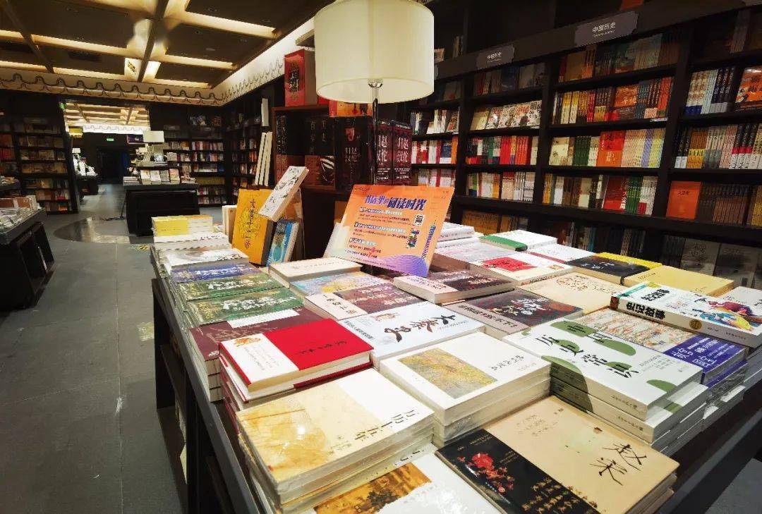 423广州人独家记忆的一方天地北京路书店回归