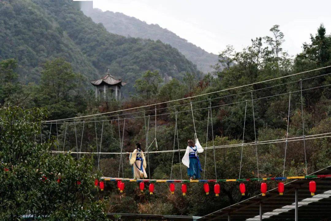 第一波￥79元抢三门星空馆潘家小镇情人谷网红12d玻璃景观联票这个