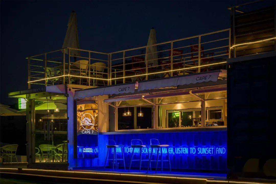 花海前的咖啡店星空下的音乐酒吧嵊泗就是向往的生活