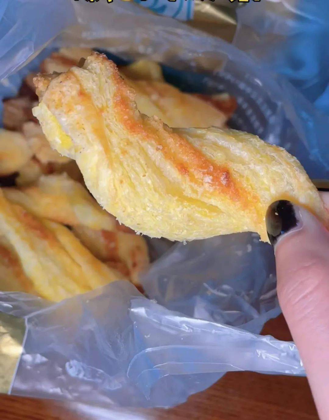 百香林百香林也是沈城老字号了他家的蝴蝶酥和椰蓉酥都是我的心头爱