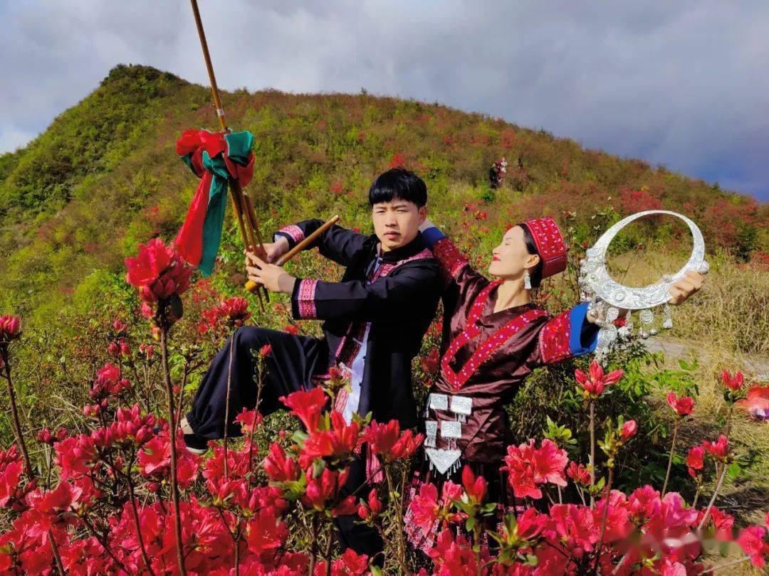 龙金星 摄苗家儿女在黄平大高山唱情歌,喜相聚