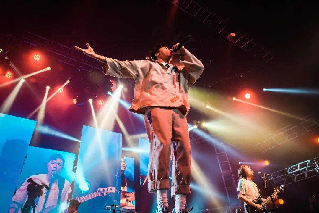 开票0504suppermoment一直相信巡演深圳站我们回来了