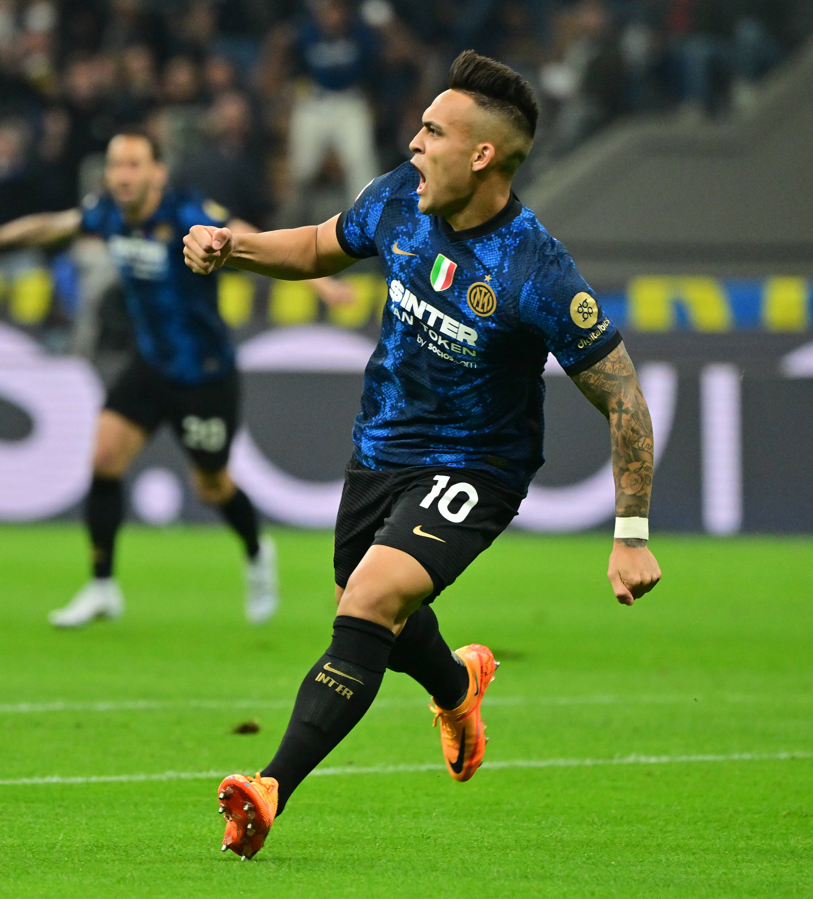 意大利杯国米战胜米兰晋级决赛