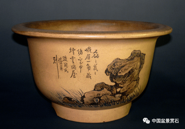 陶刻紫砂盆生动与灵活的魅力所在