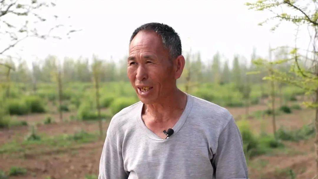 点赞定陶农民大哥纵身一跳挽救一落水少年