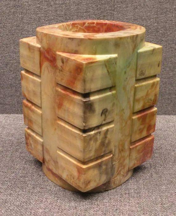 从玉器破解千年文化谜团_玉琮_玉石_三星堆