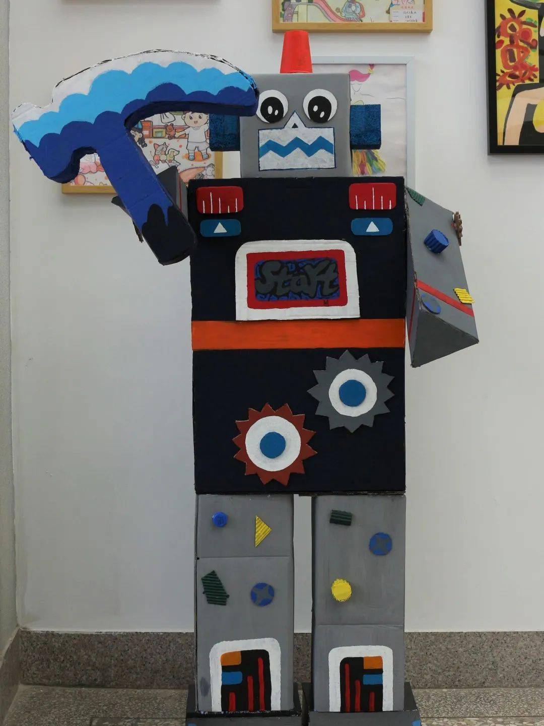 童心童创启智未来龙院机器人可爱出圈