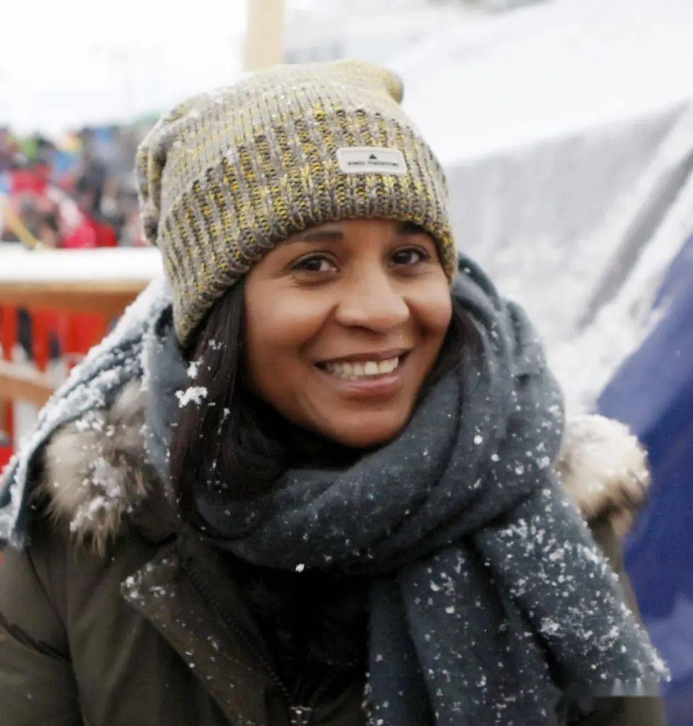 比王子大11岁的黑人王妃如何嫁进最富有王室她比梅根厉害多了