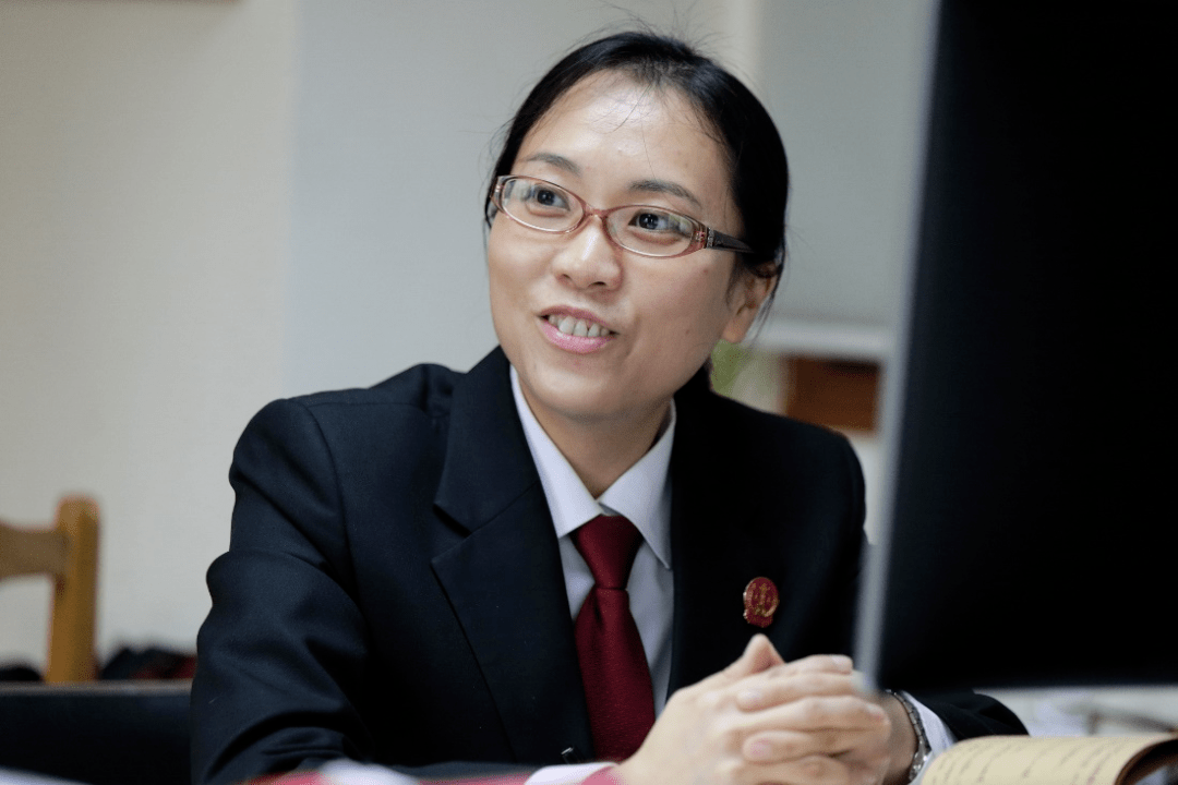 陈海仪:让妇女儿童都拥有出彩的美丽人生_小雪_青少年_陈法官