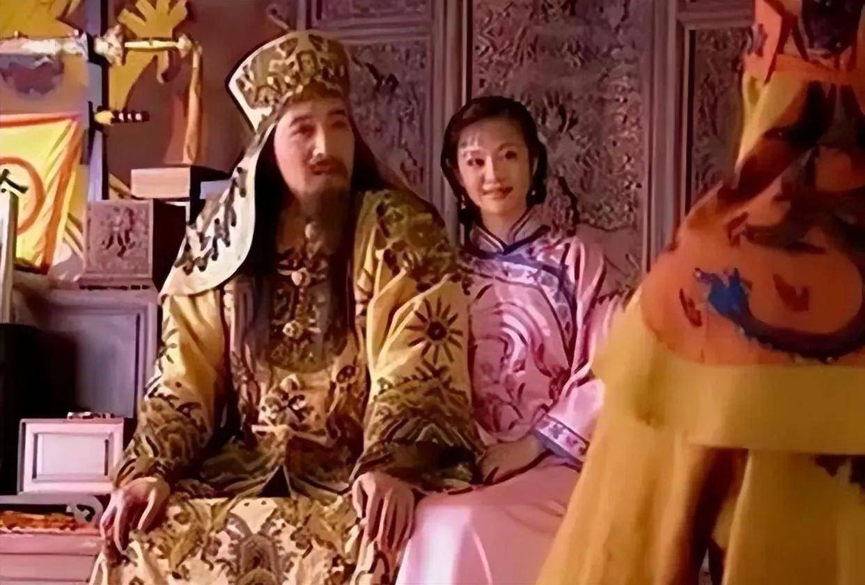 古代最残忍的刑罚并不是凌迟处死,而是点天灯,远比凌迟残忍_董卓