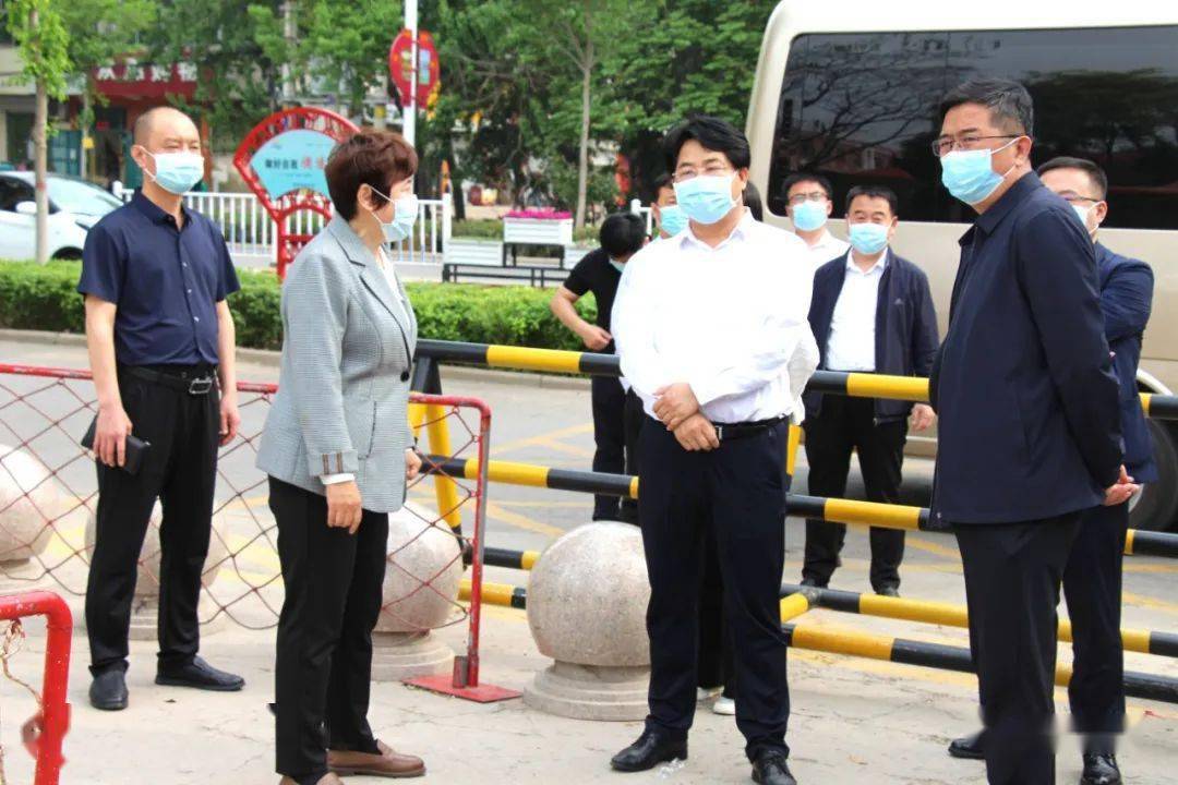 4月24日,县委副书记,县长黄会安,副县长马玉娟等一