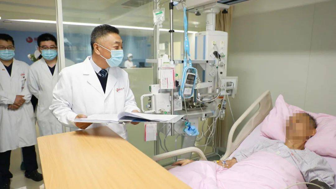 武乡好后生 | 记第四军医大学唐都医院胸腔外科原主任李小飞!