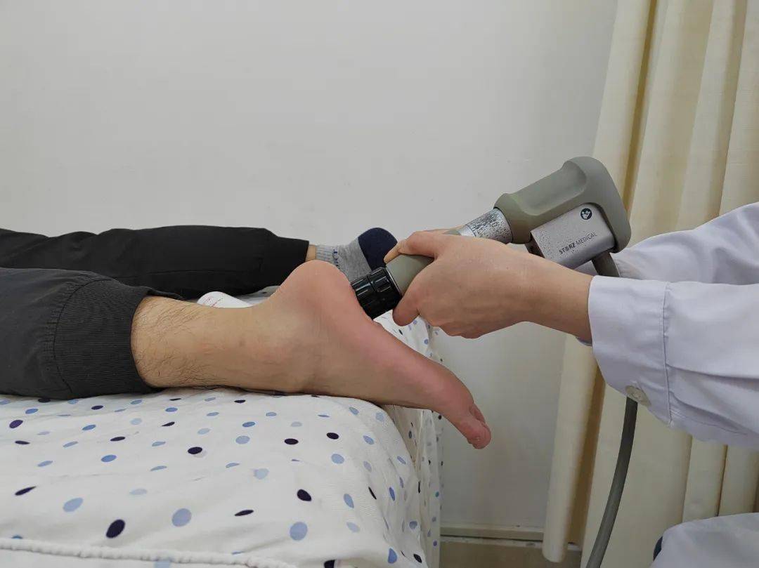 远离疼痛株洲市中心医院康复治疗科带你了解冲击波