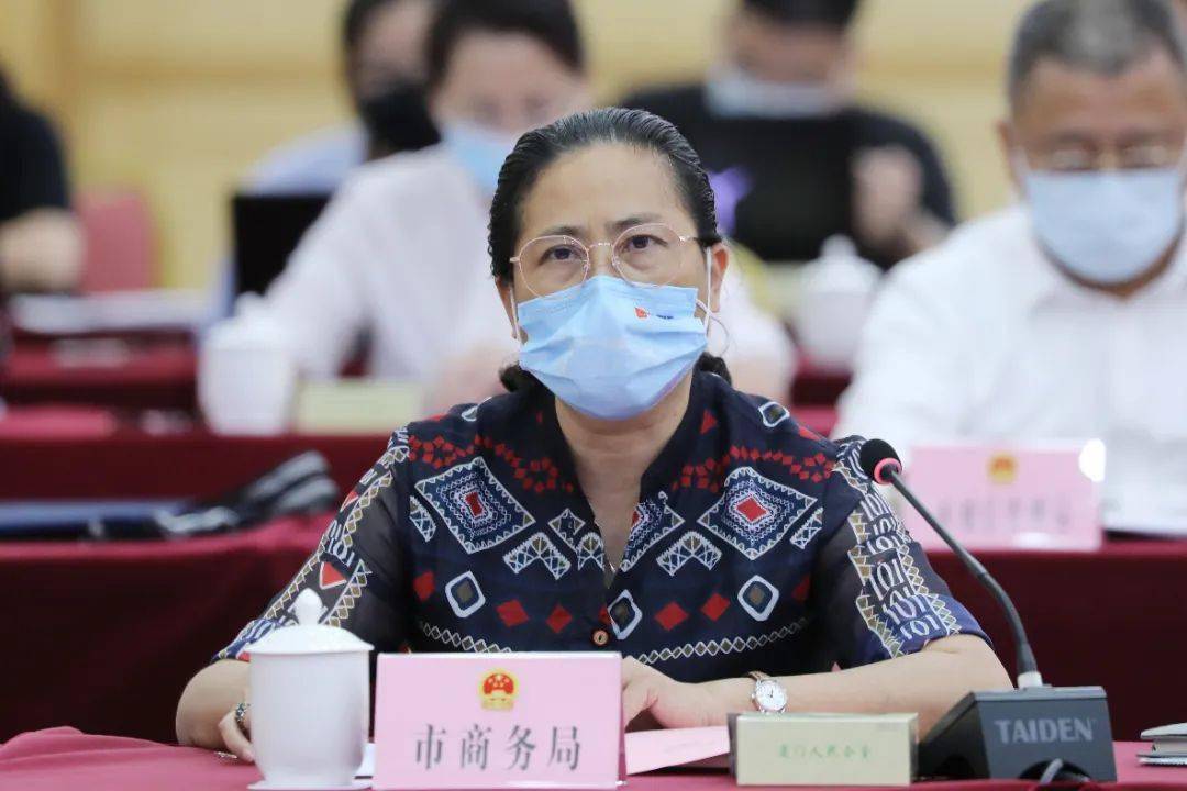 答陈丽玲市商务局一级调研员在全面复盘疫情期间各项保供措施后,我们