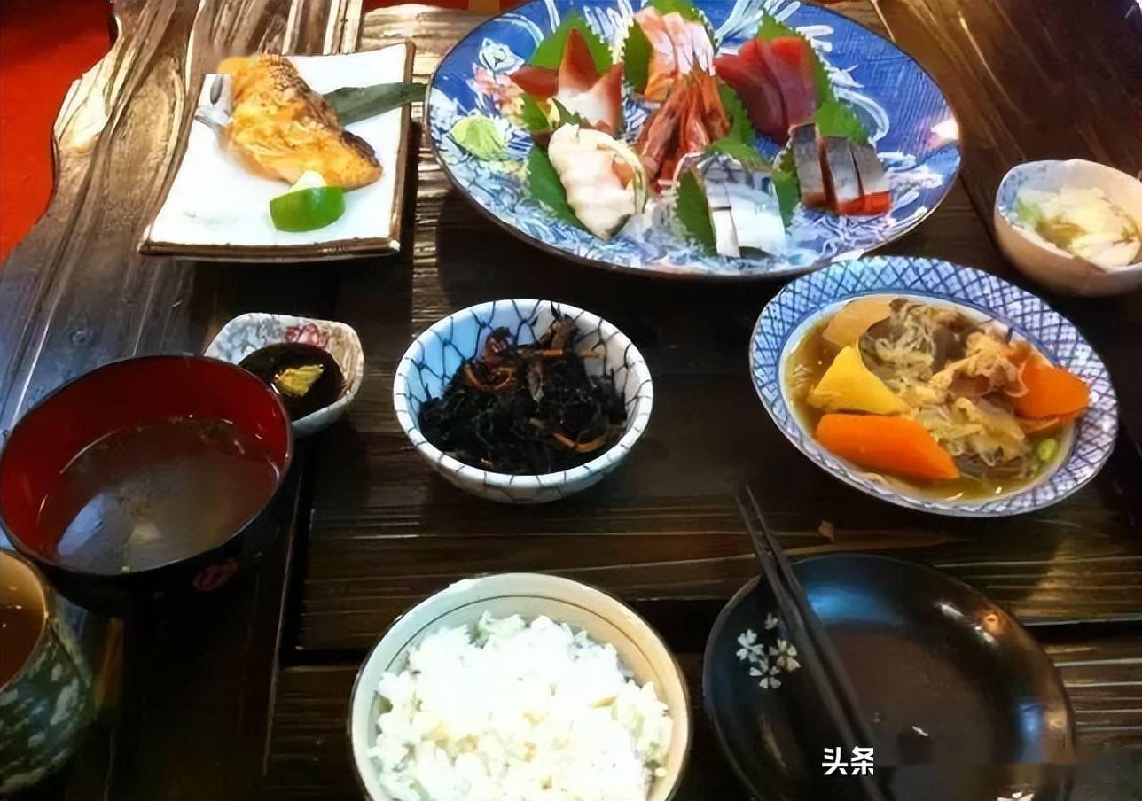 日本人的工作餐吃什么?看完才懂为啥没胖子,吃货:不羡慕