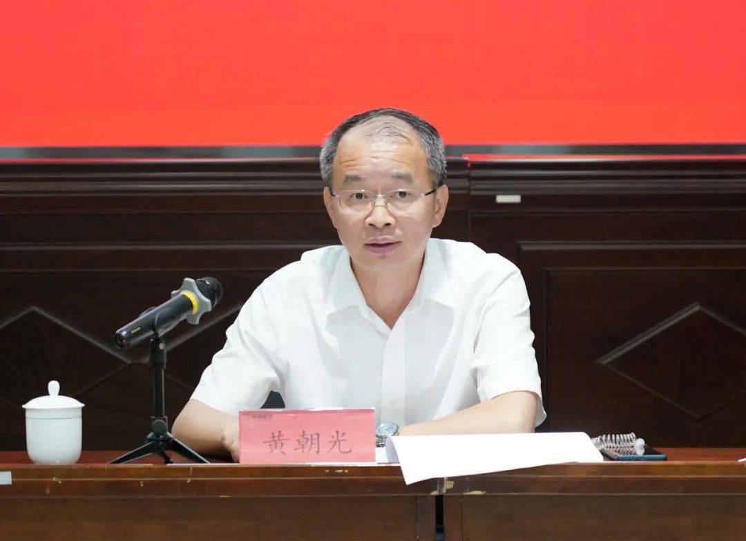 先进树榜样劳模立标杆这场座谈会反响热烈