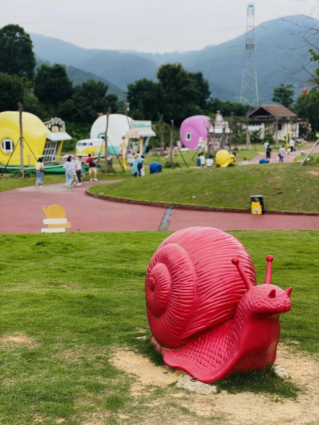 特价108元【5月1日/4日发团】探访蜗牛村,仙人掌王国,西班牙小镇,南