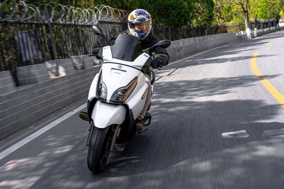 两万元以内的性价比之王?山路试驾比亚乔x7丨把玩