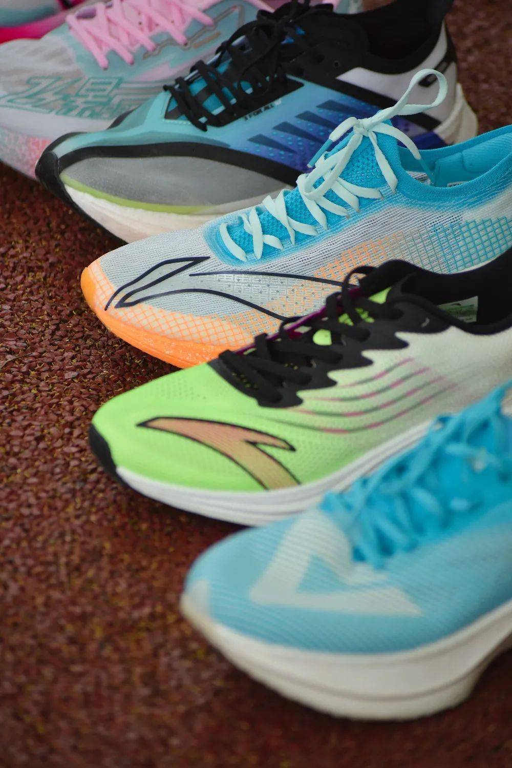 百花齐放的国产竞速跑鞋只是copy这里告诉你有所不知的背后故事