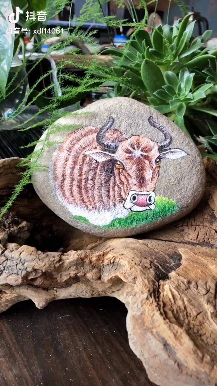 牛石头画12生肖摆件