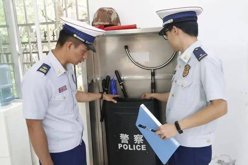 五一特辑榜样引领勇争先追随初心践使命三级消防长陈聂佐