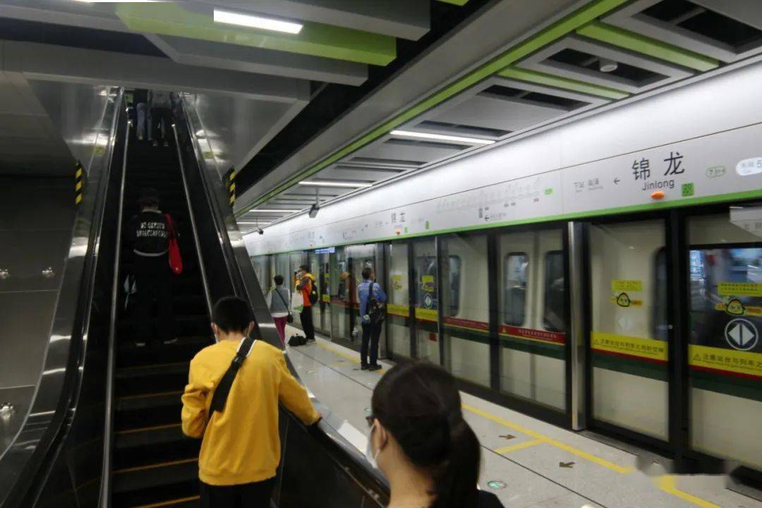 佛山地铁锦龙站图片