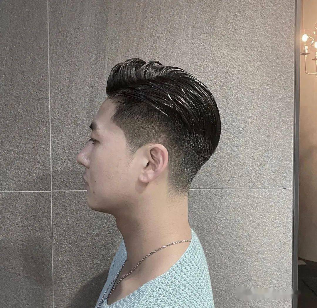 这组男生发型比三面光更受欢迎