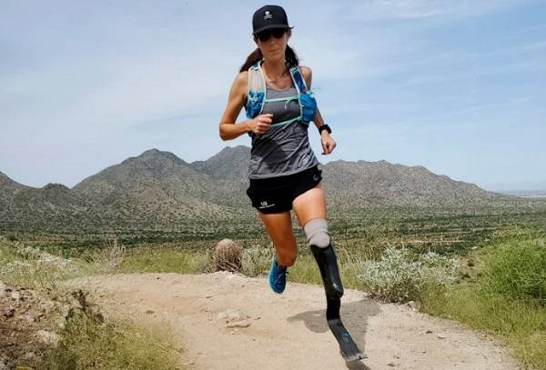 女截肢者104天跑104个马拉松_亨特_布勒尔斯莫_挑战