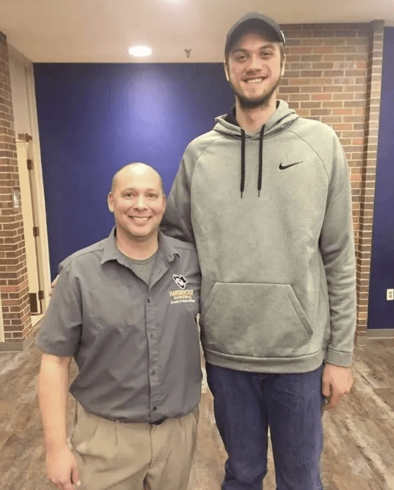 身高两米以上是什么体验