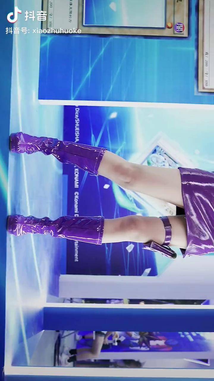 要你选一个青眼白龙还是孔雀舞游戏王cos简单拍一夏游戏卡被炒到8700