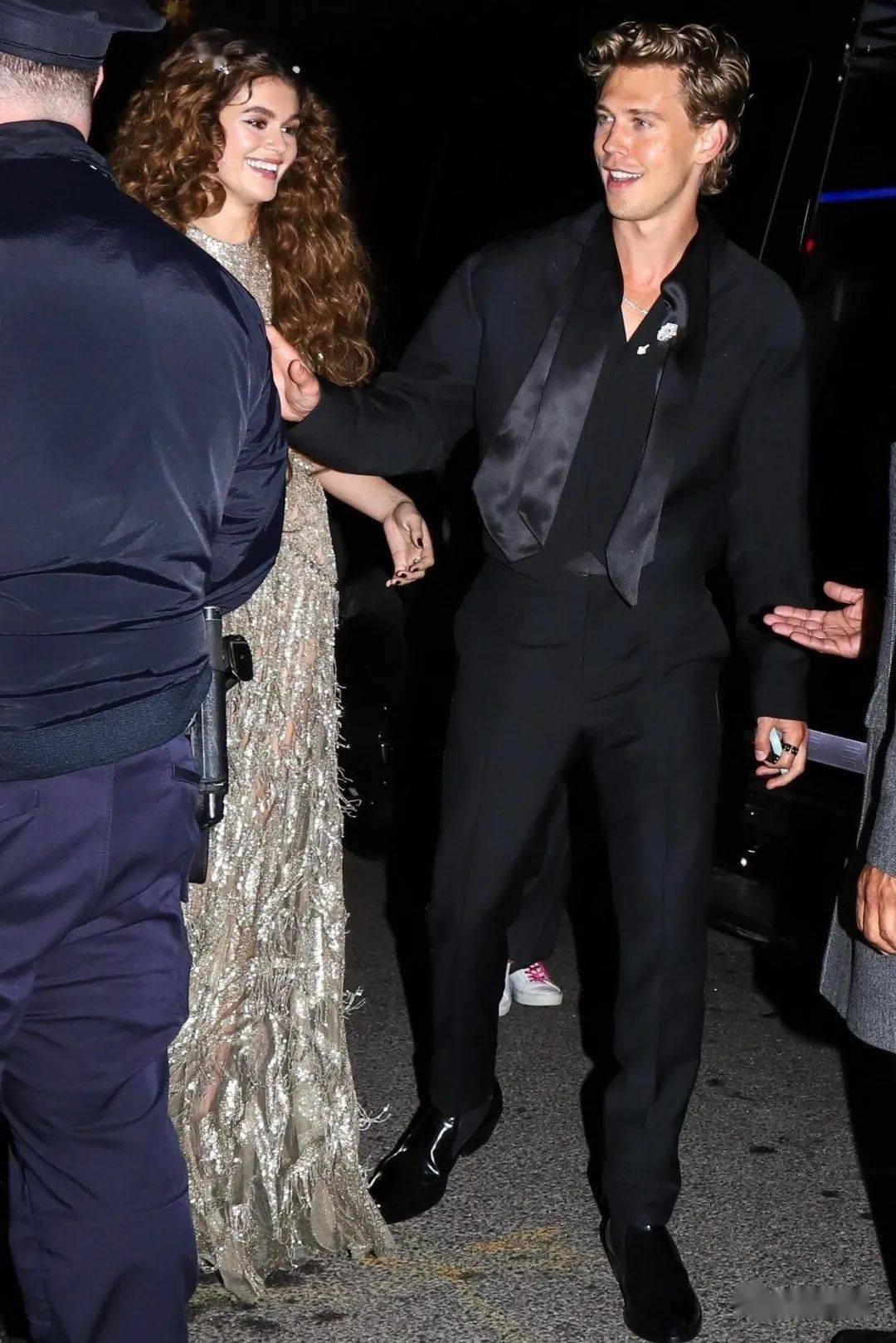 kaia的前男友jacob elordi,和奥斯汀巴特勒的前女友olivia dejonge.