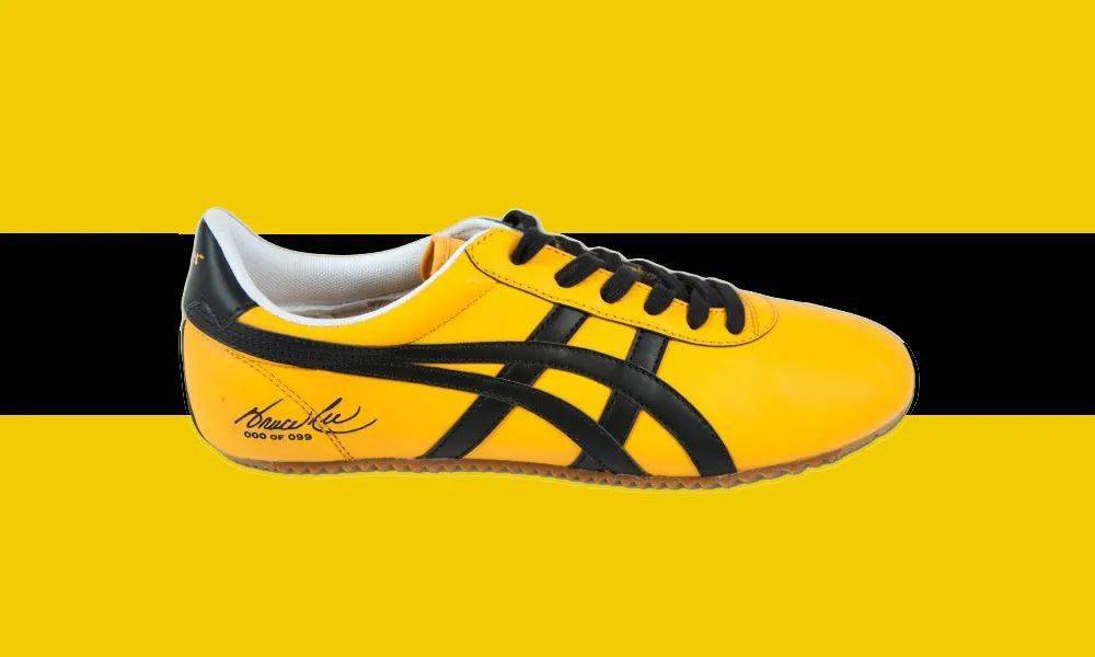 每个人心中都有一双李小龙