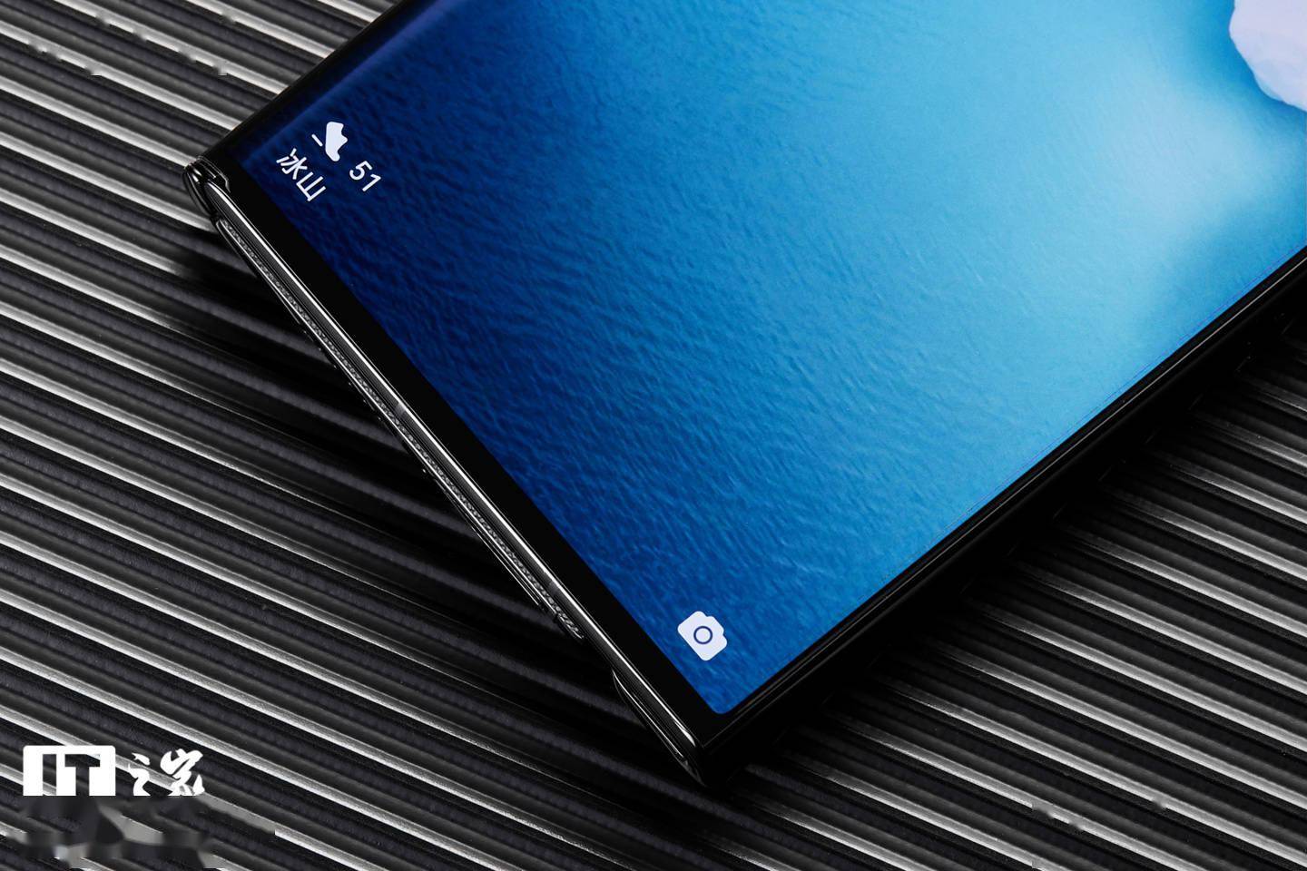 it之家开箱华为matexs2旗舰折叠屏手机图赏