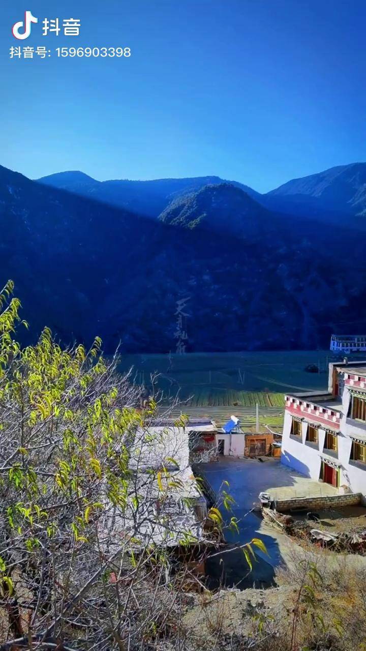 香巴拉61乡城县沙贡乡达根村天音视角手机摄影随手一拍都很美