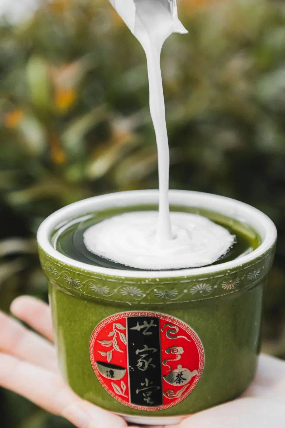 本草香兰膏也是世家堂的明星单品.