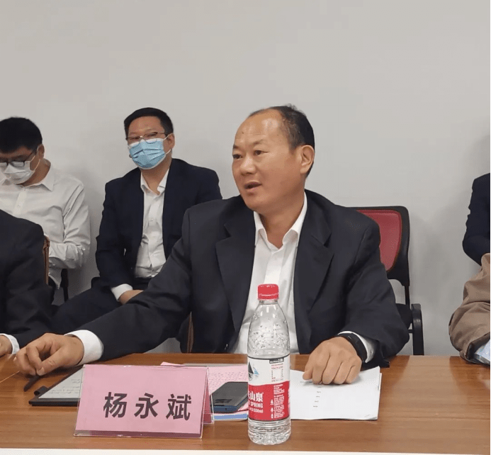 济南住房公积金中心主任杨永斌表示,公积金中心结合助企纾困25条政策