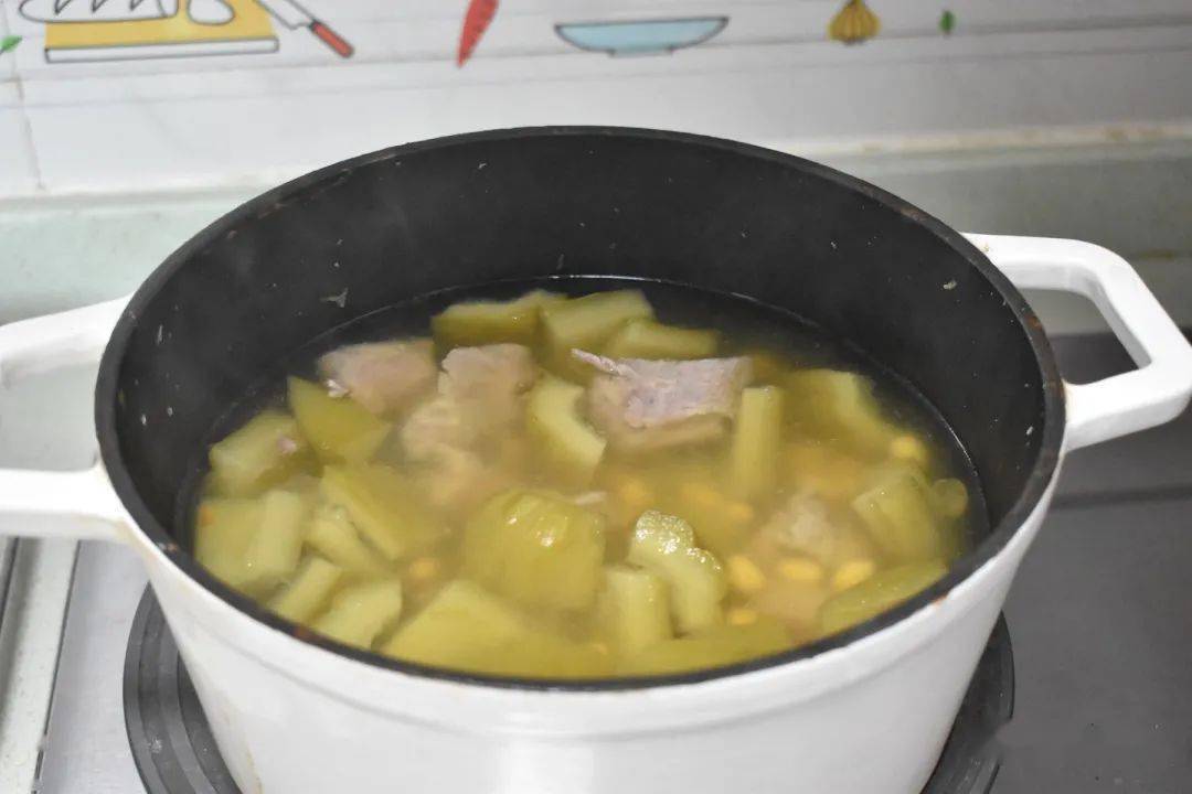 春夏季节交替多喝汤水,这汤水清热去火清润鲜美,食材做法都简单