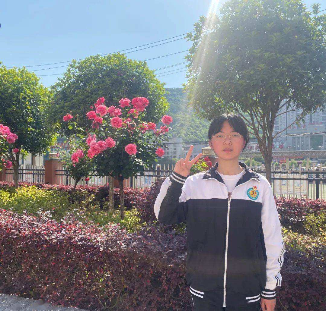 特别关注略阳荣程中学感恩天津荣程集团传播社会正能量主题征文活动