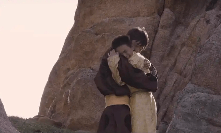 黄金宝藏大漠孤烟冷中国版的许仙你乐意拥抱她吗