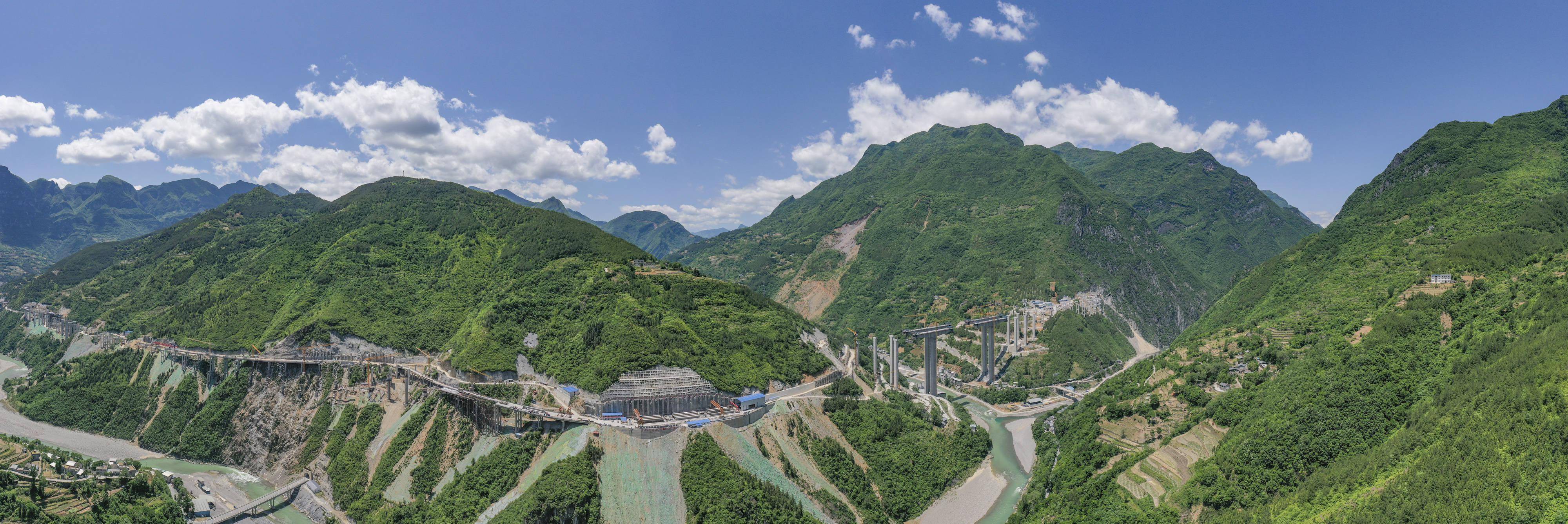 国家高速公路网银百高速巫溪至镇坪段有序推进