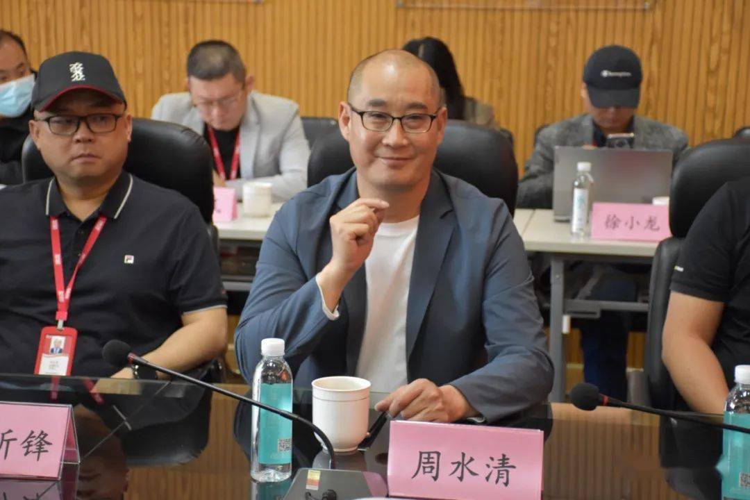 欧明锋率宜良企业家赴安宁考察学习优秀企业经营管理经验