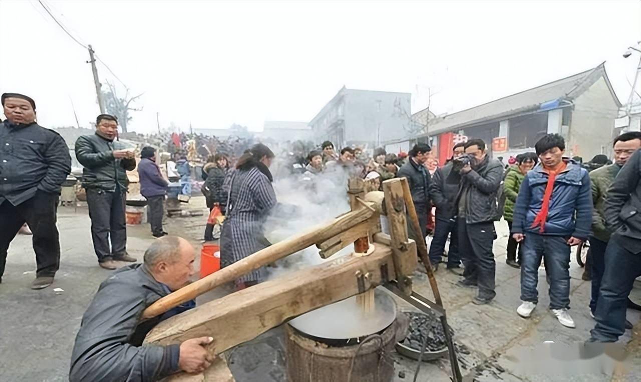 陕西人为什么爱吃饸饹?_床子_陕北_美食
