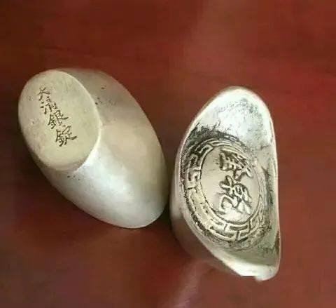 丫鬟的月钱一两银子和一吊钱到底差别多少