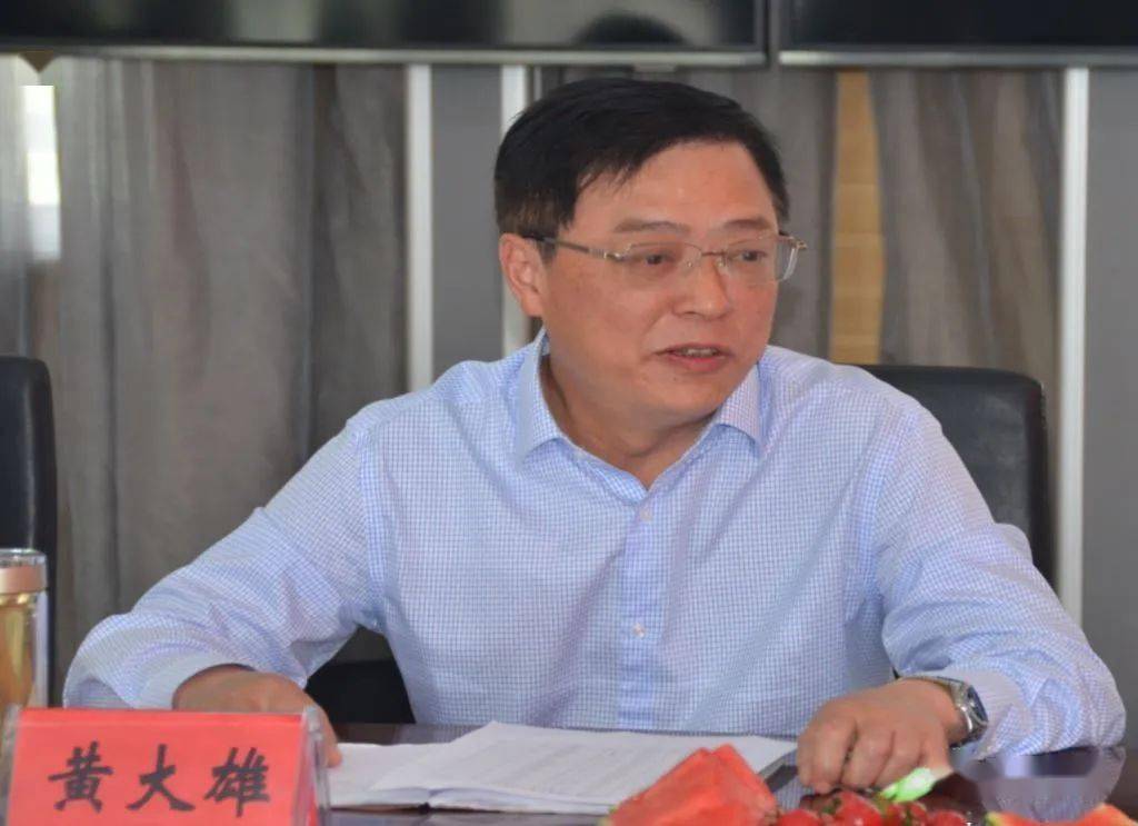 会上,基地领导班子成员刘应刚,杨邦成,代应洪,张勇等参加了座谈会