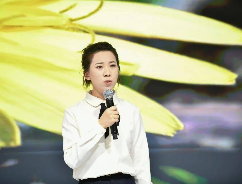 今天为了她这群最美朗读者