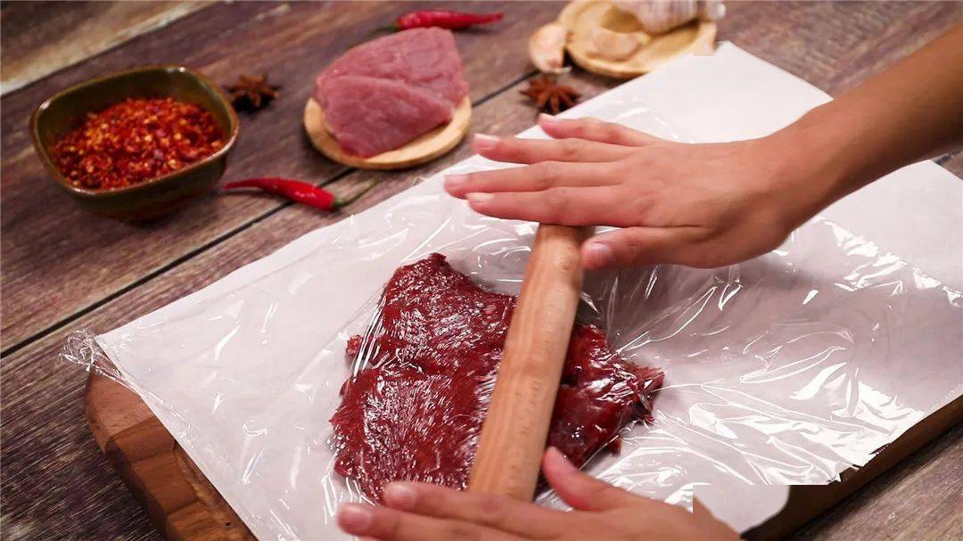 自制猪肉脯 | 一起get大口吃肉的快乐√_烤制_表面_蜂蜜