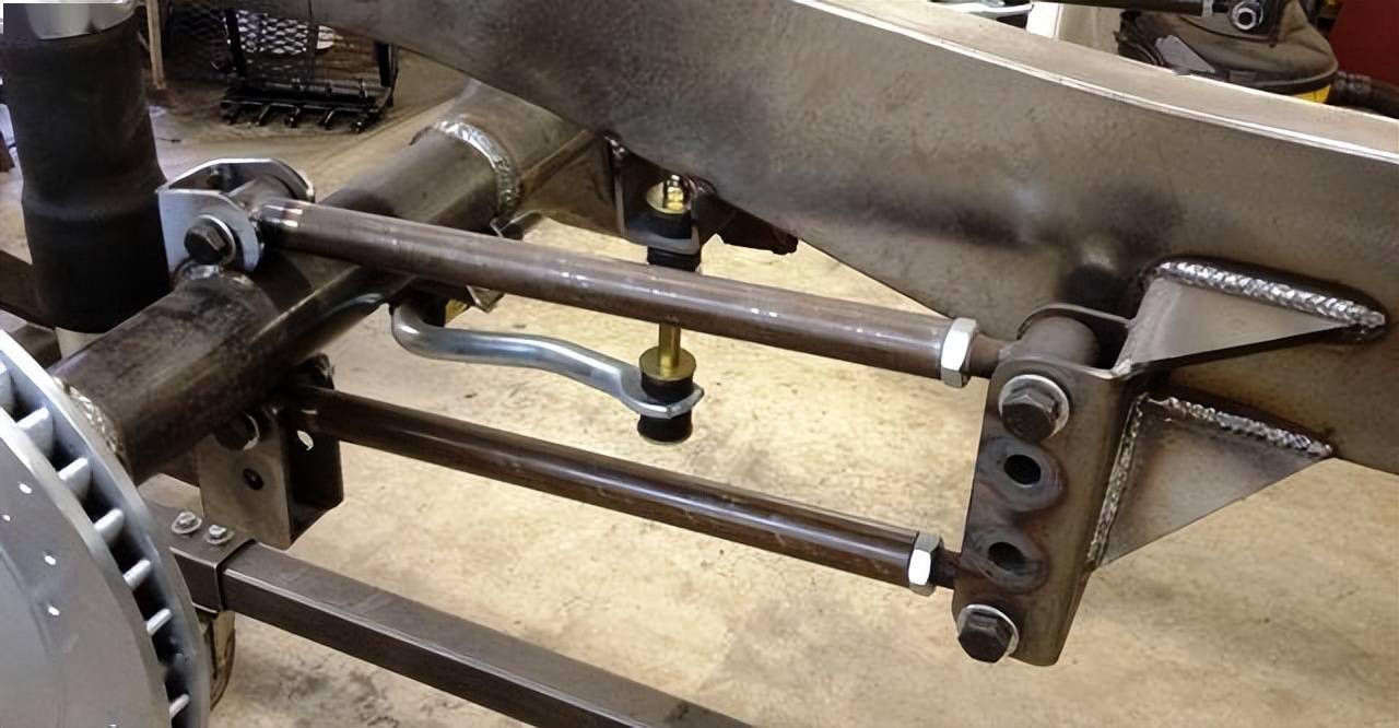 四连杆时代来临为何皮卡厂商纷纷转投四连杆结构