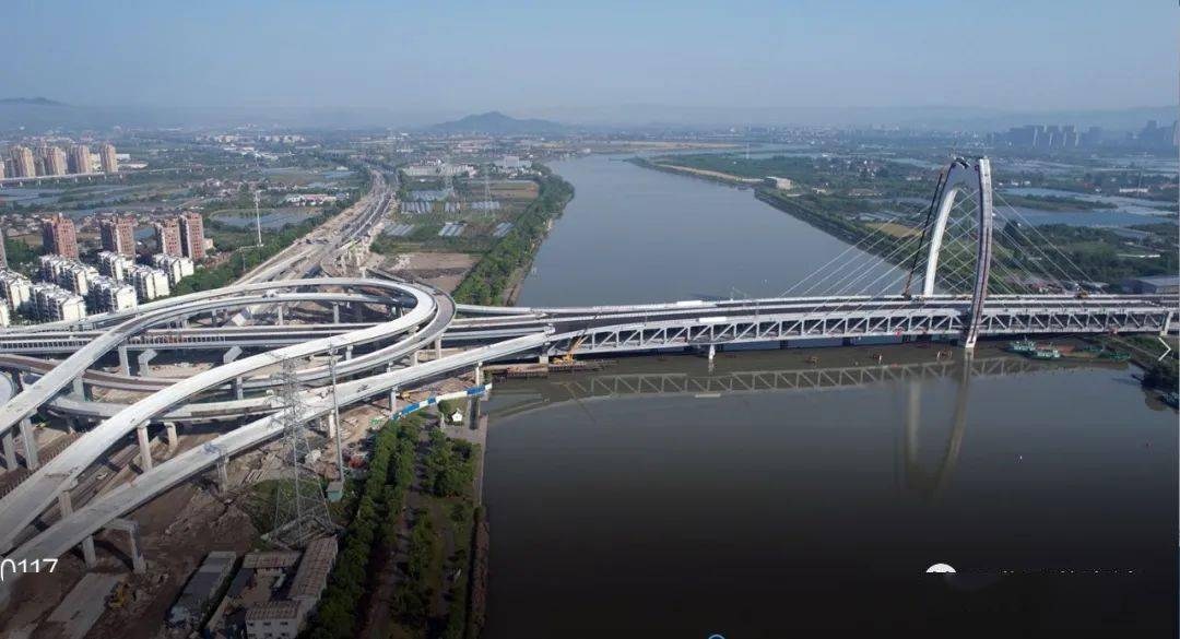 航拍丨横跨姚江的宁波西洪大桥初露雄姿计划六月份竣工