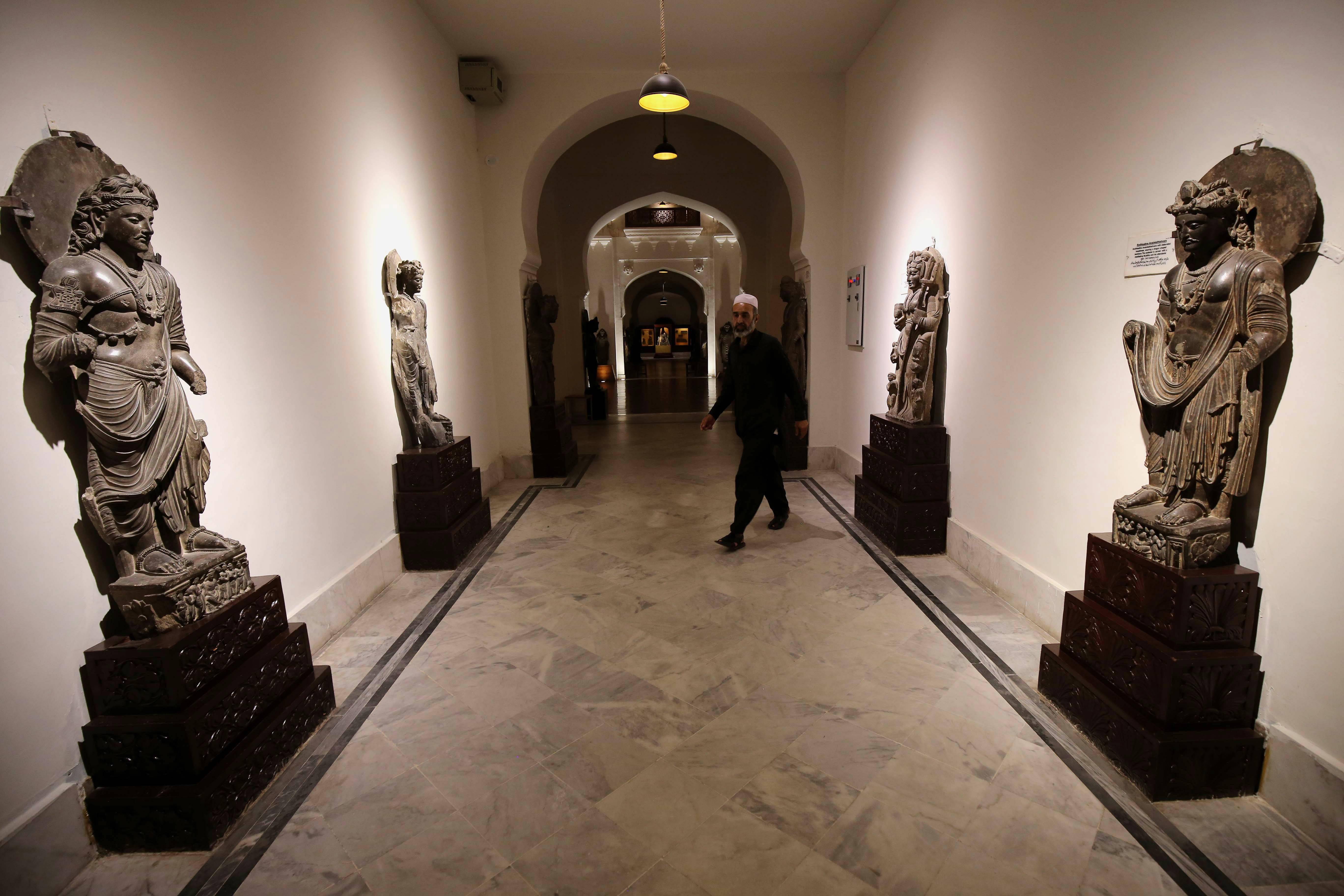 巴基斯坦白沙瓦博物馆掠影_新华社_欧新_外代