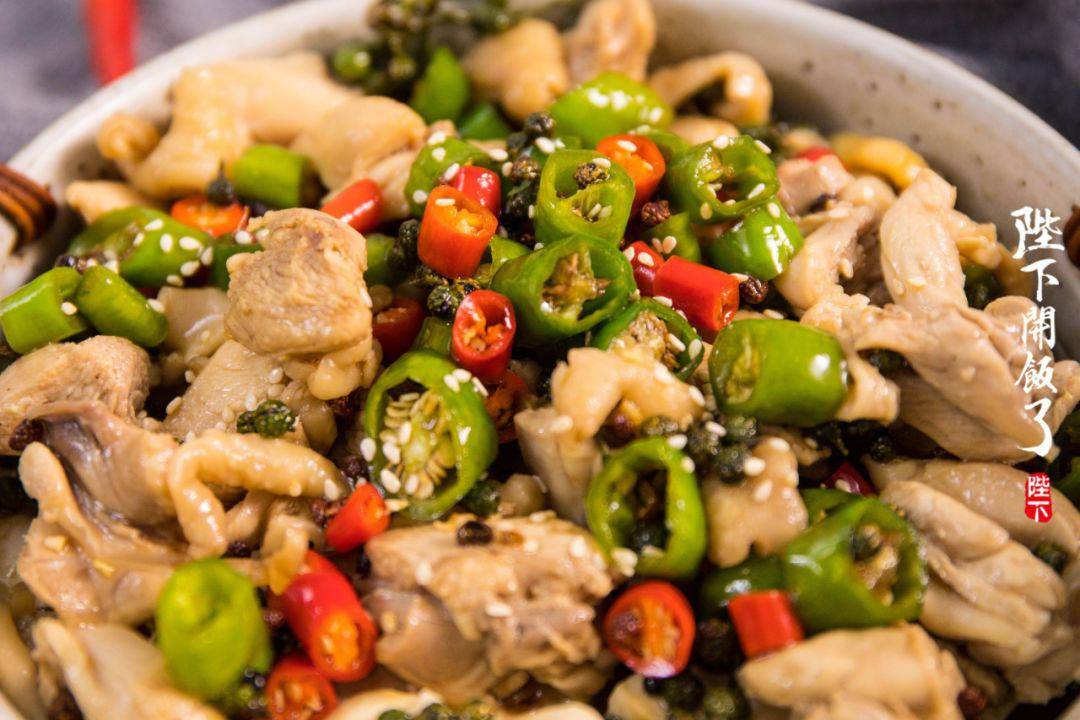 这道菜就因为加了它 麻香味浓郁 好吃到全员爆灯 鸡腿 西瓜 清水